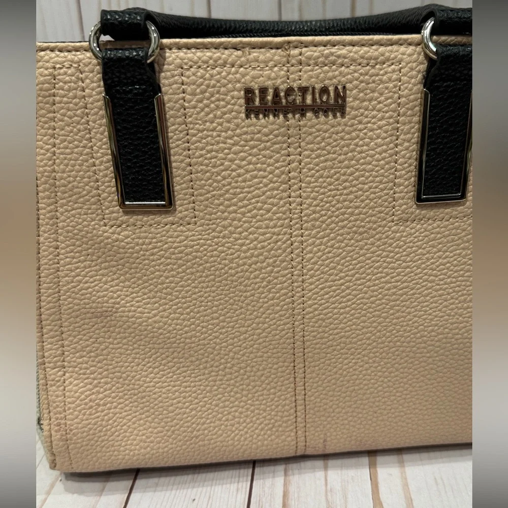 Kenneth Cole Reaction super cute
