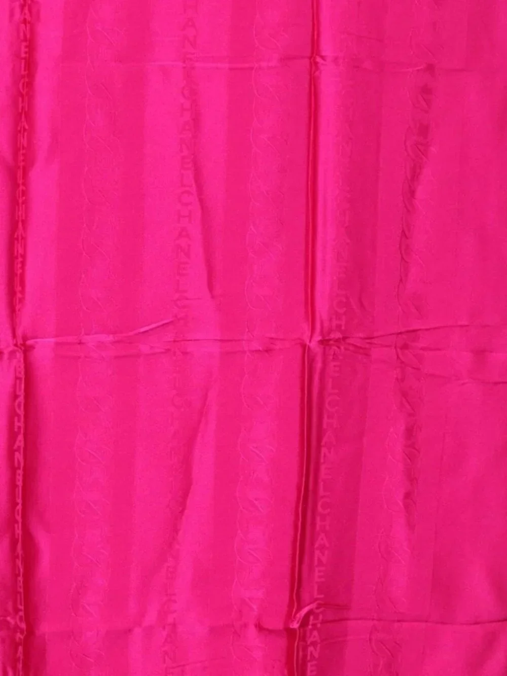 CHANEL brand	chanel color	pink