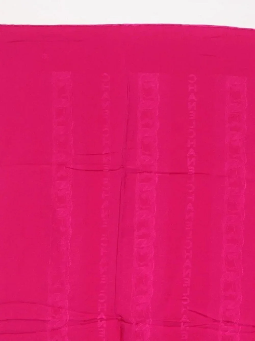 CHANEL brand	chanel color	pink
