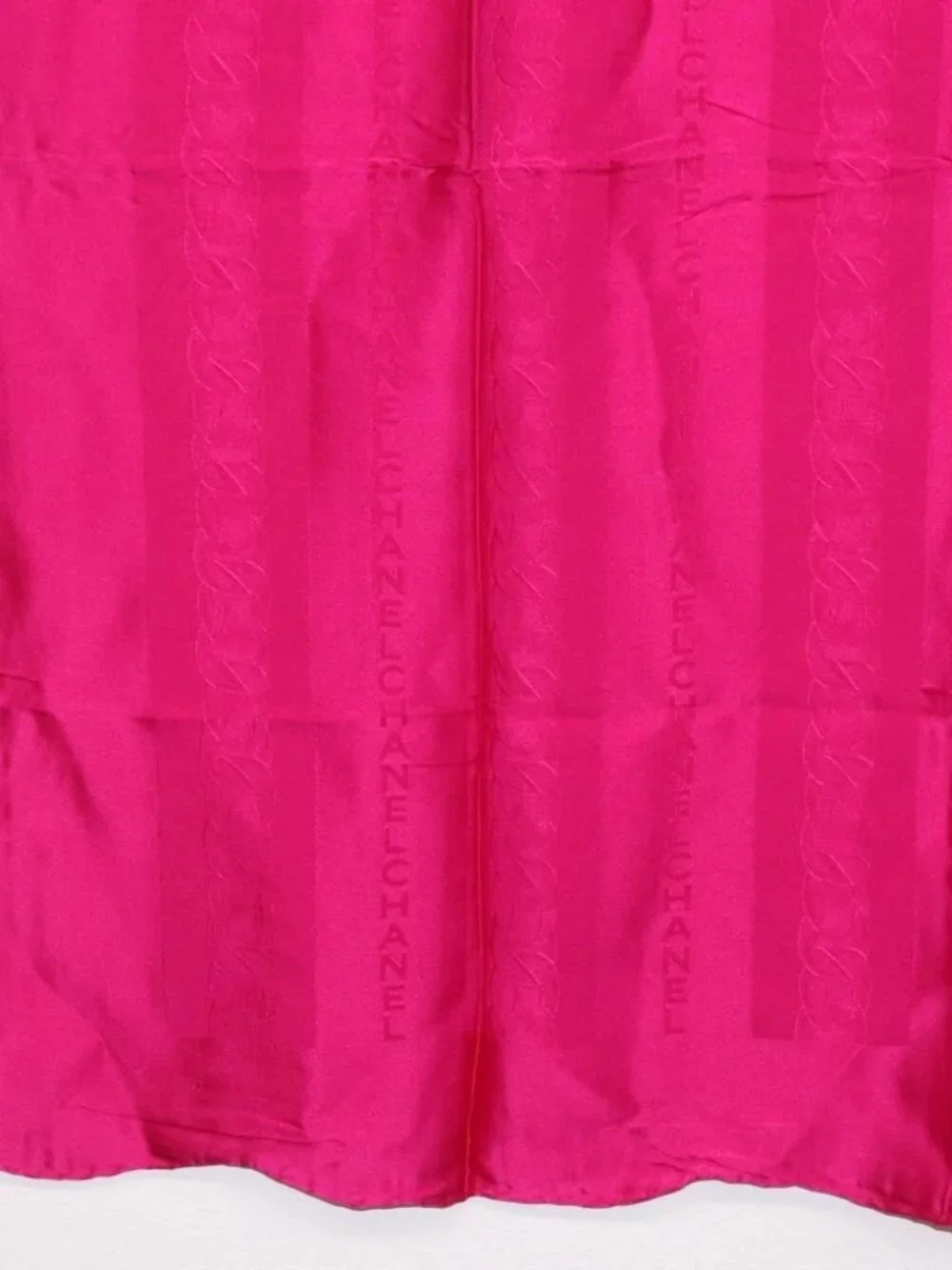 CHANEL brand	chanel color	pink
