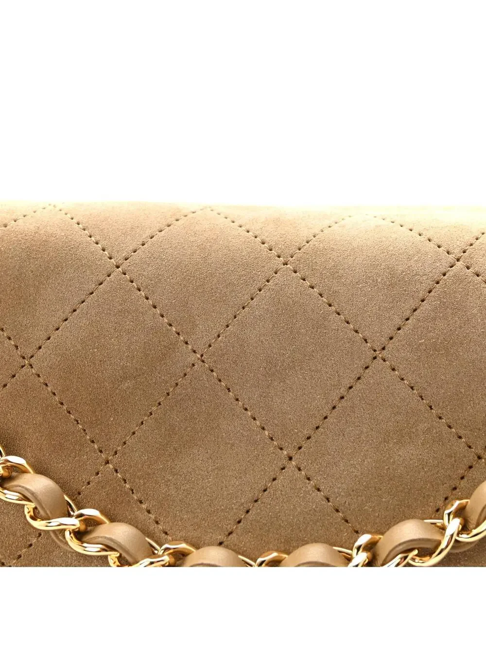 CHANEL elevate your