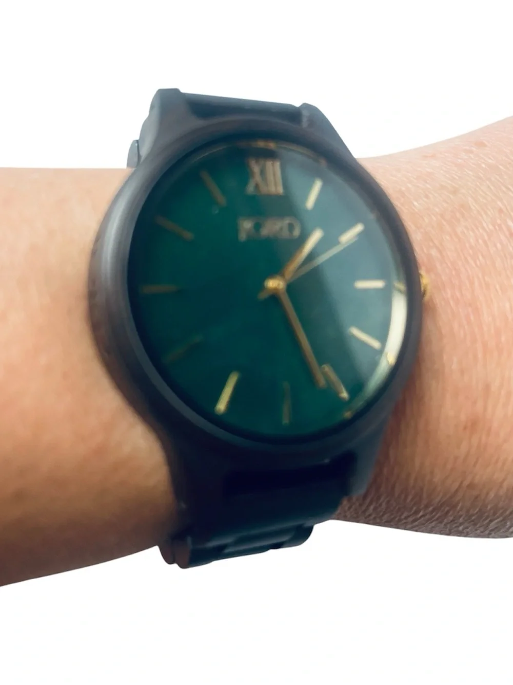 Jord wood watches needs battery