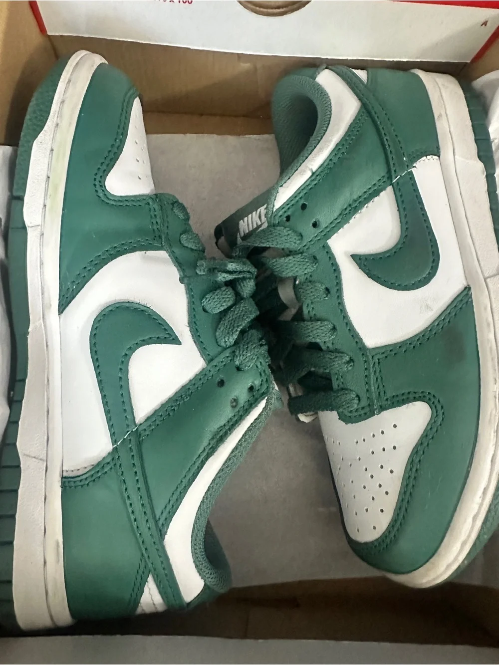 Nike low top