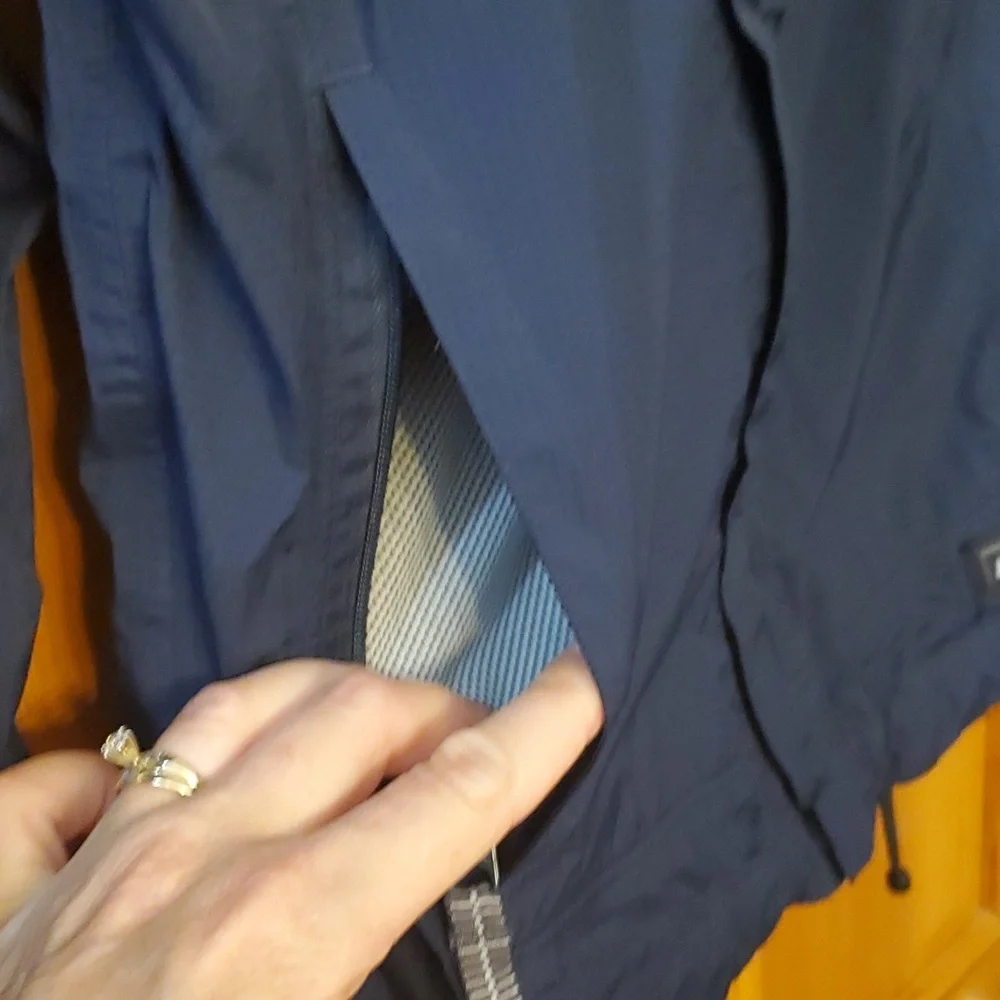 REI navy boys