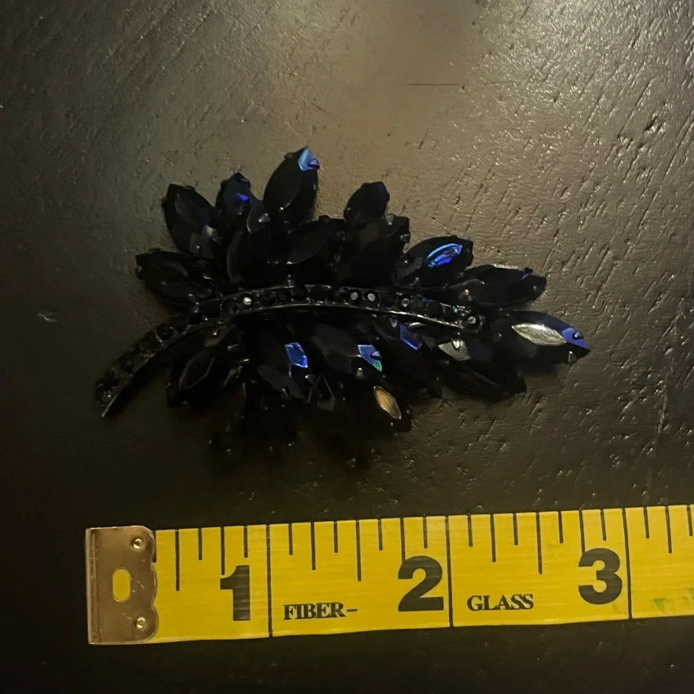 N/A back brooch minor