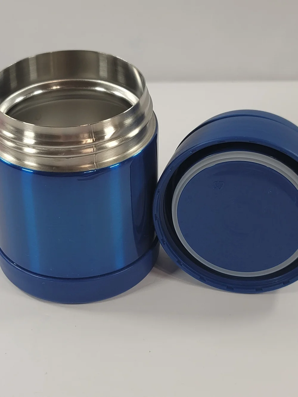 Thermos compact insulated