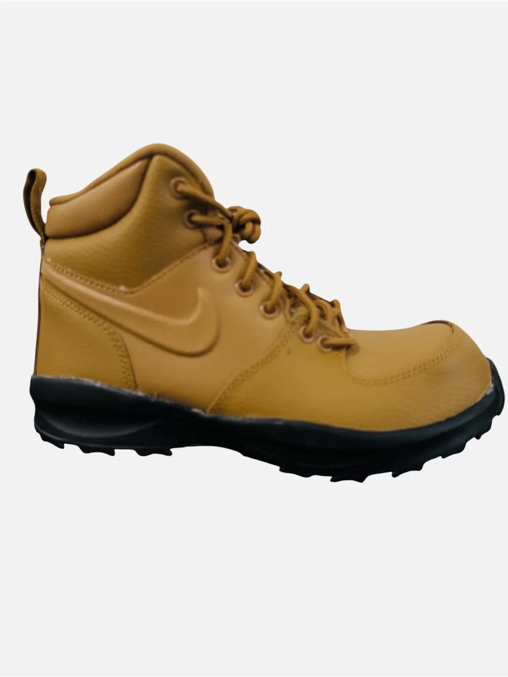 Nike manoa leather