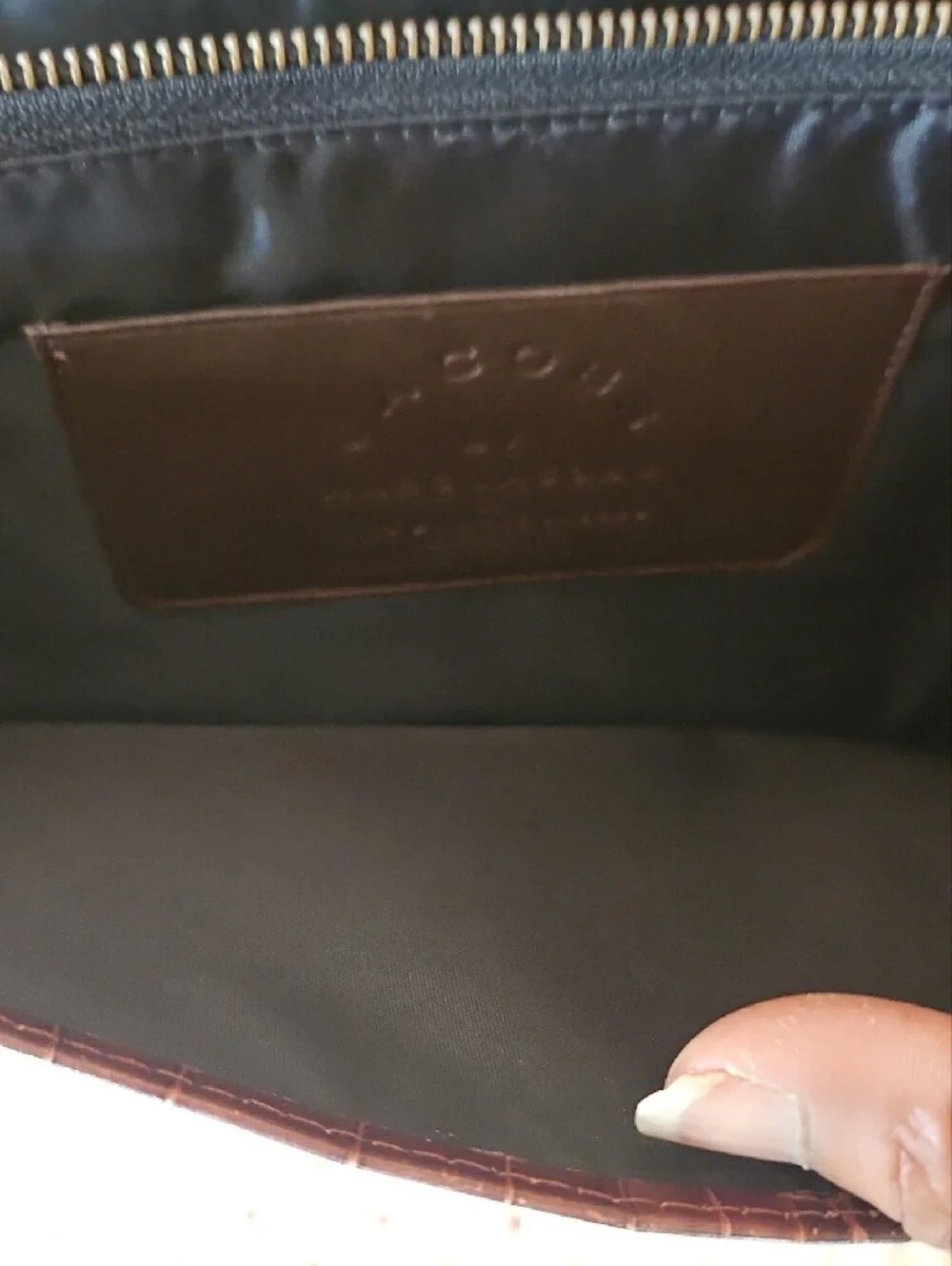 Marc Jacobs stylish croc