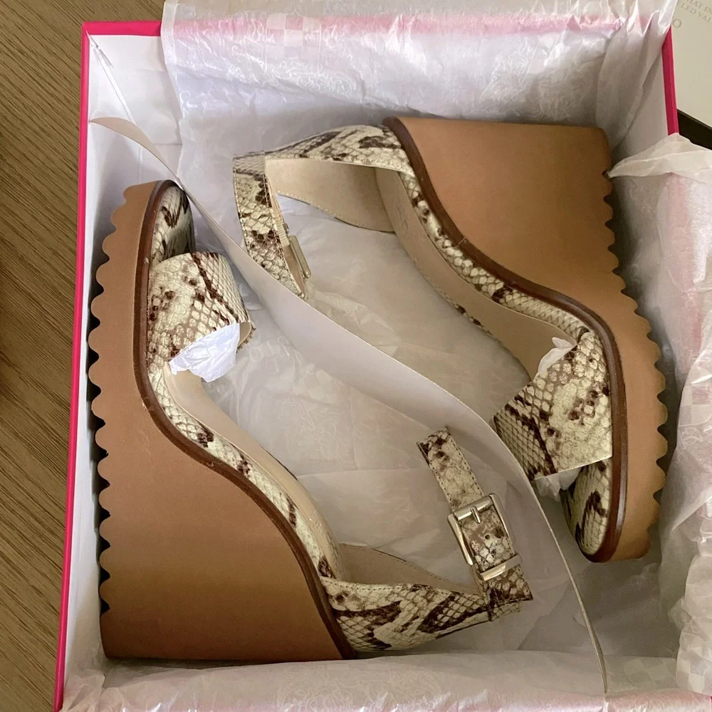 Vince Camuto these are