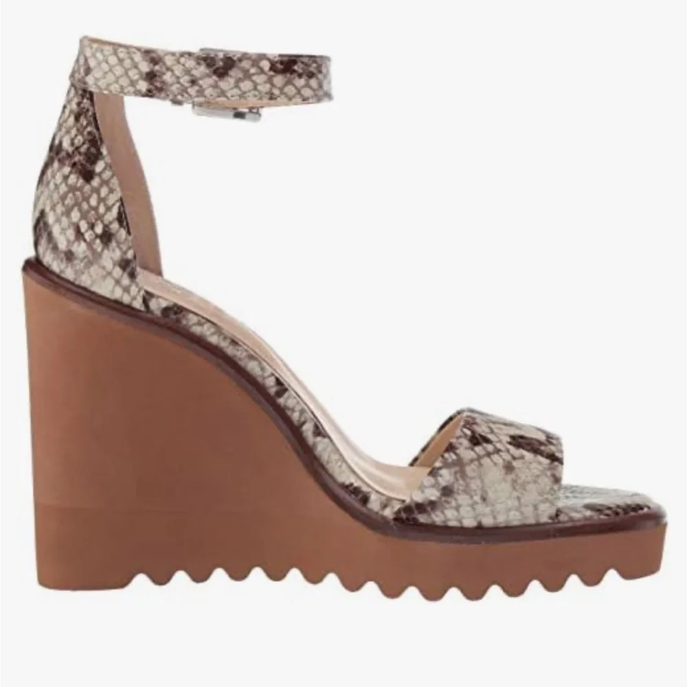 Vince Camuto these are