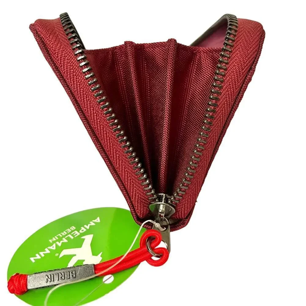 NWT Ampelmann Berlin Red Continental Zip-Around Finance Minister Wallet