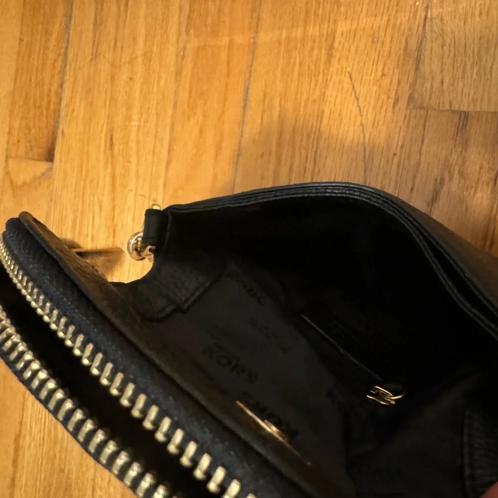 Michael Kors good inches
