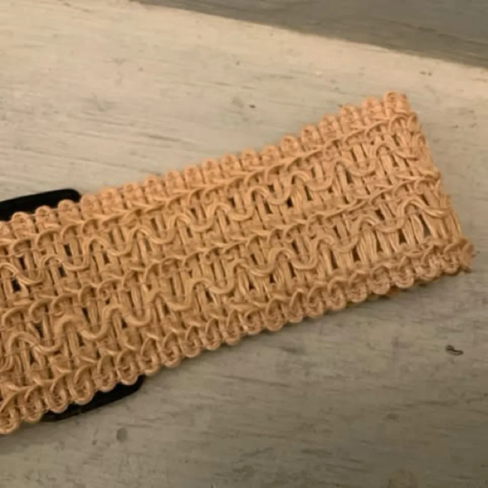 N/A woven raffia