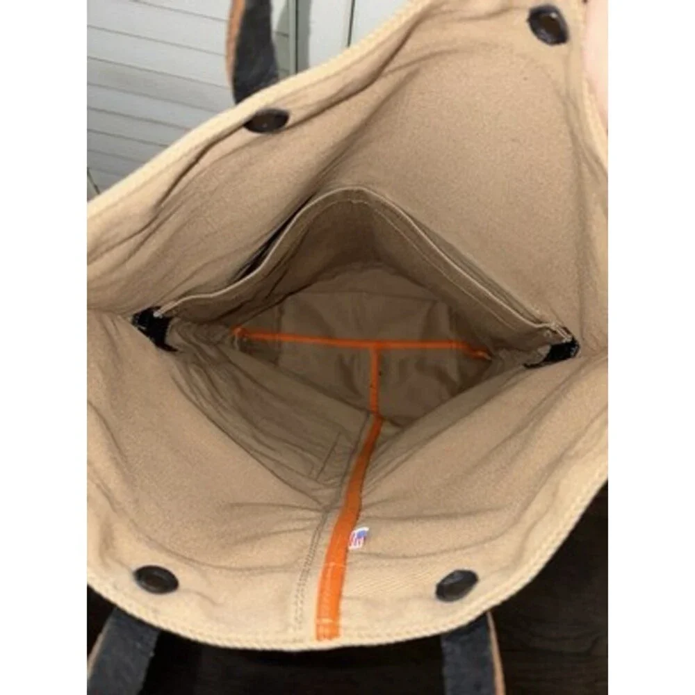 Chester Wallace upright tote