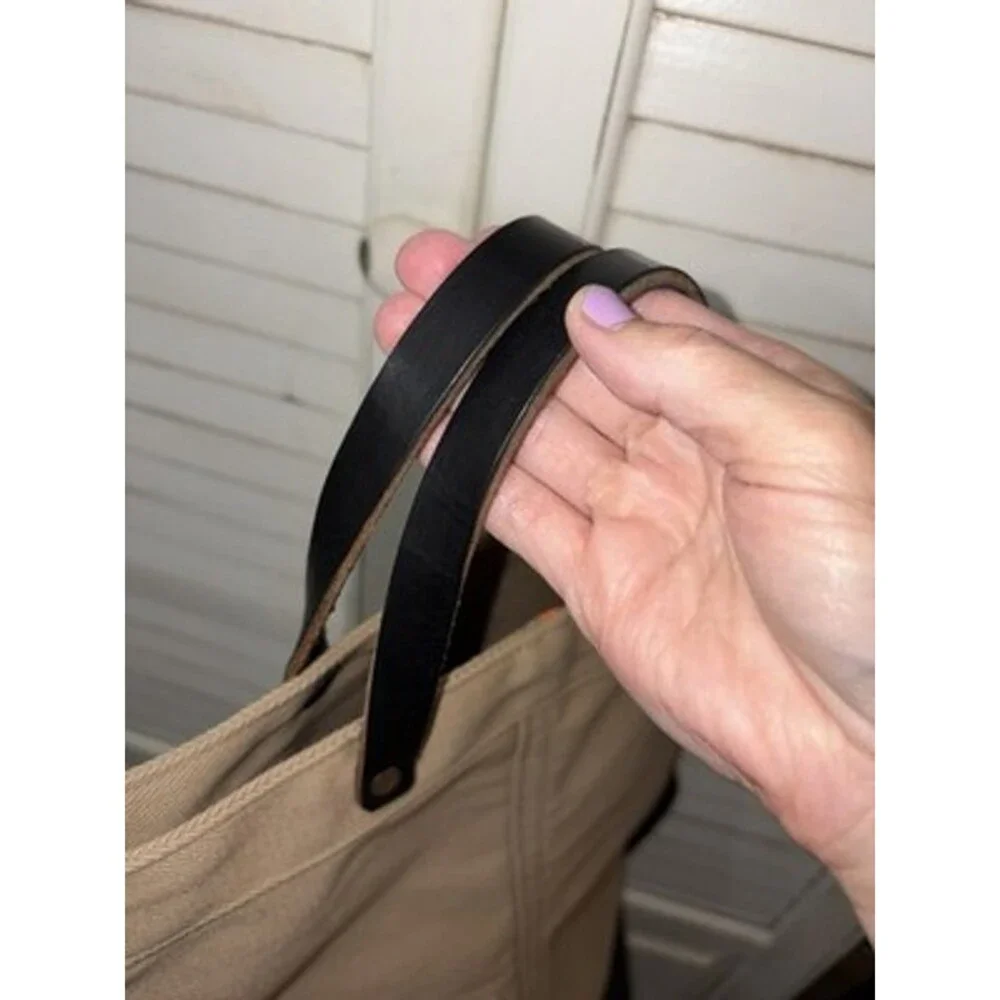 Chester Wallace upright tote