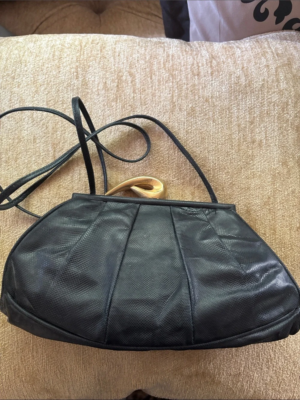 Susan Gail sleek black