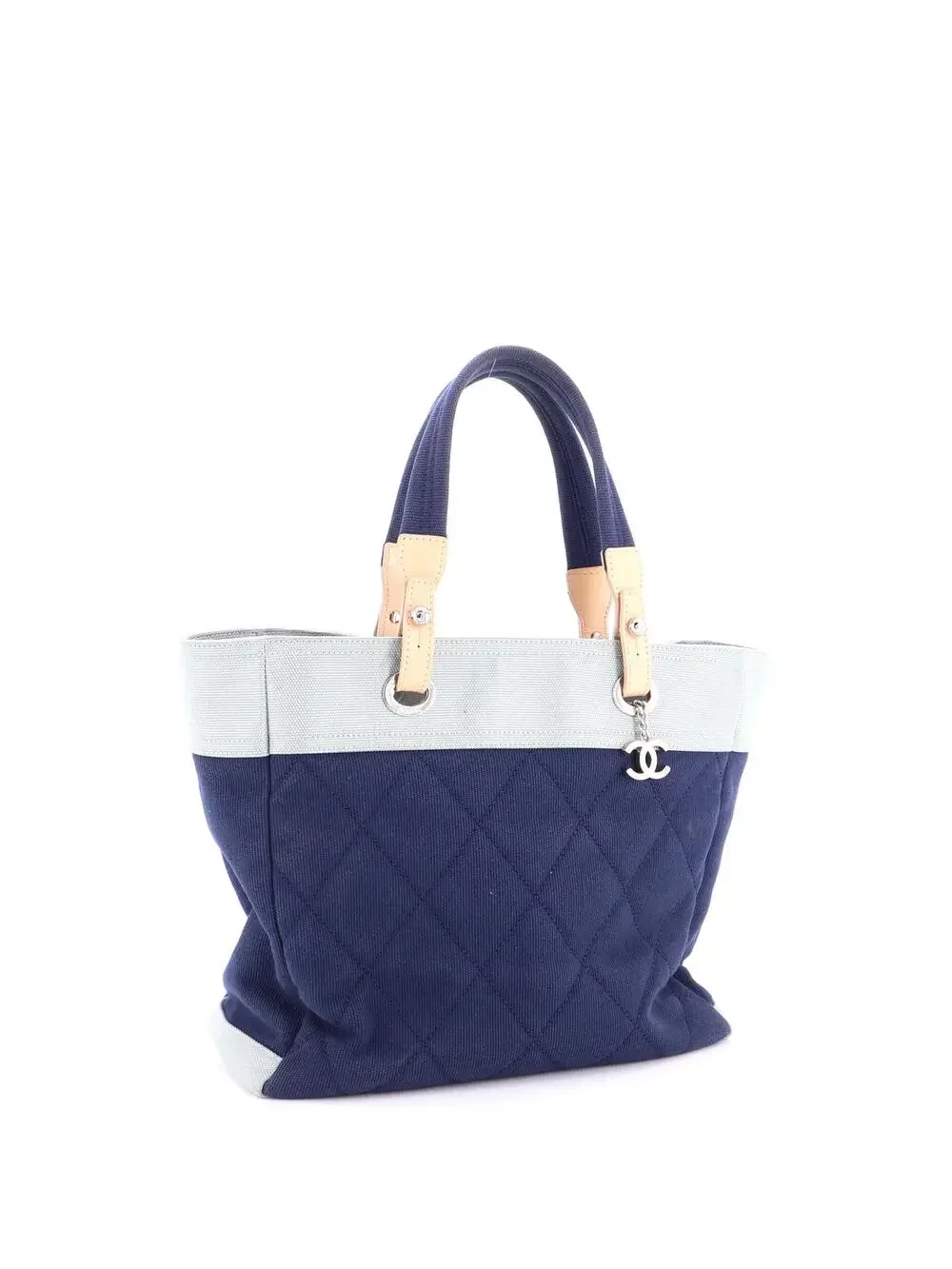 CHANEL elevate your
