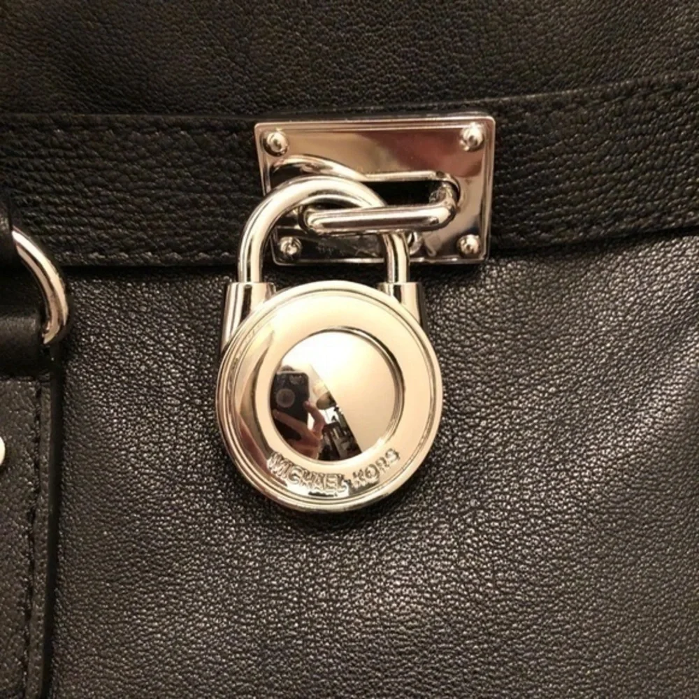 Michael Kors very beautiful