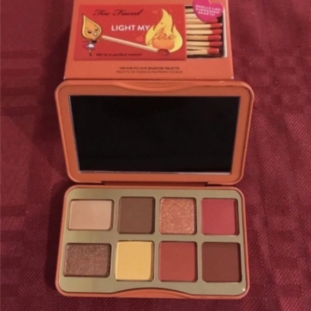 Too Faced looks home