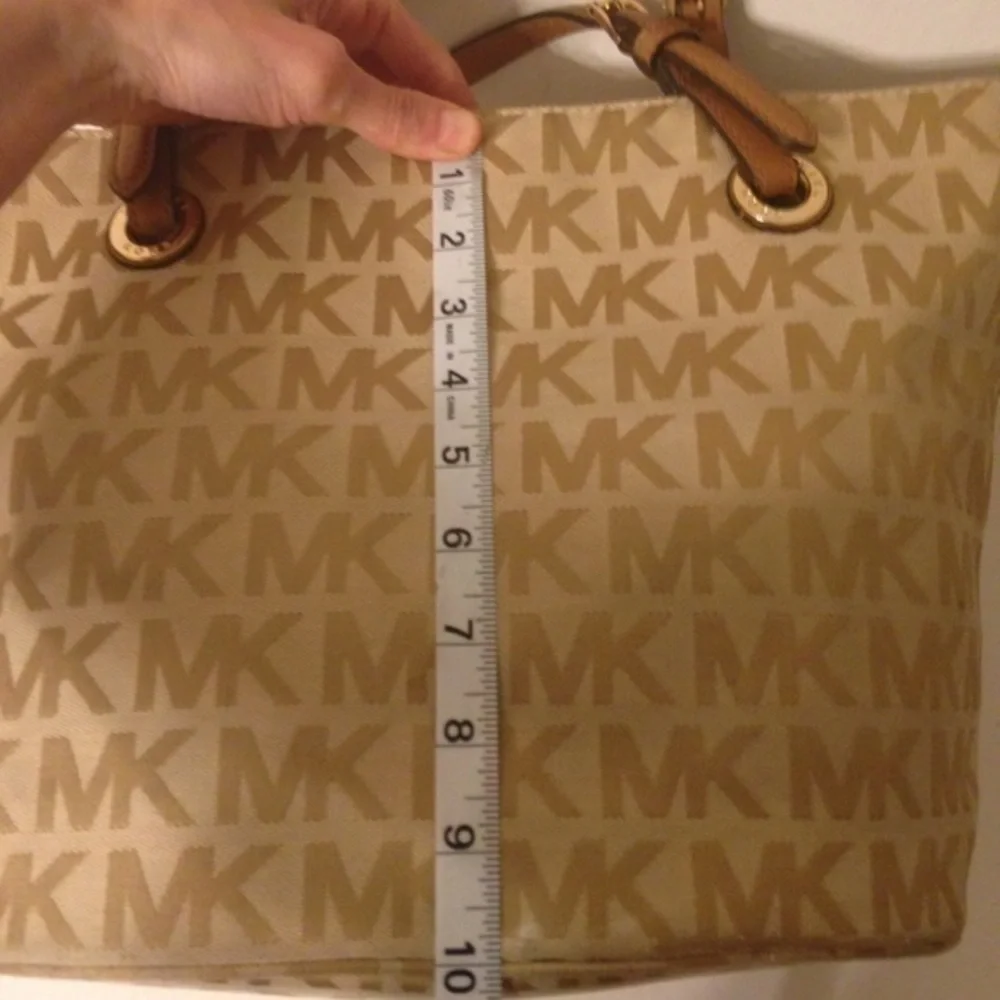 Michael Kors has wear