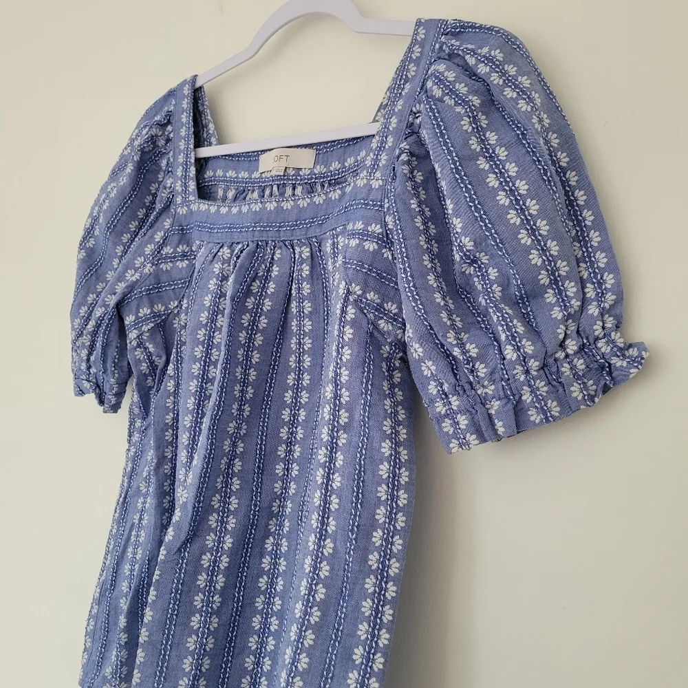 LOFT floral‎ stitch