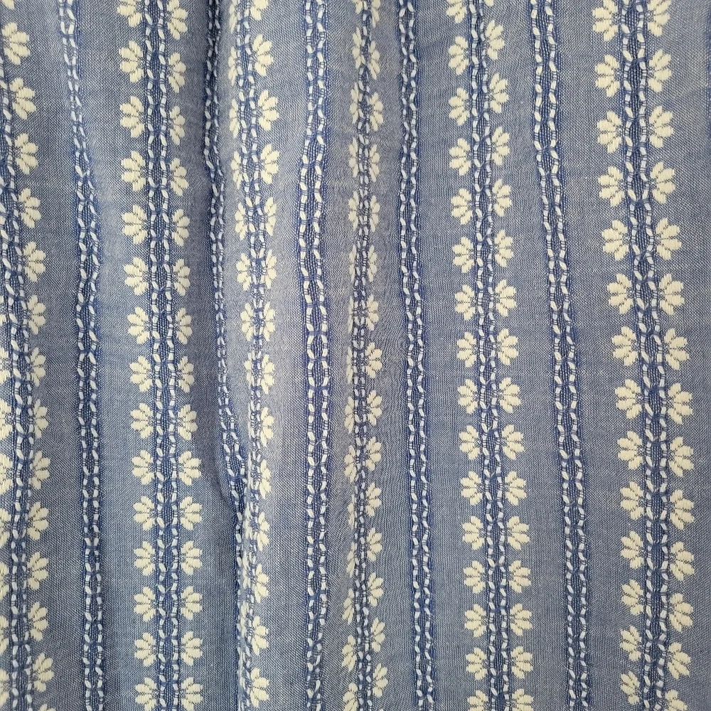 LOFT floral‎ stitch