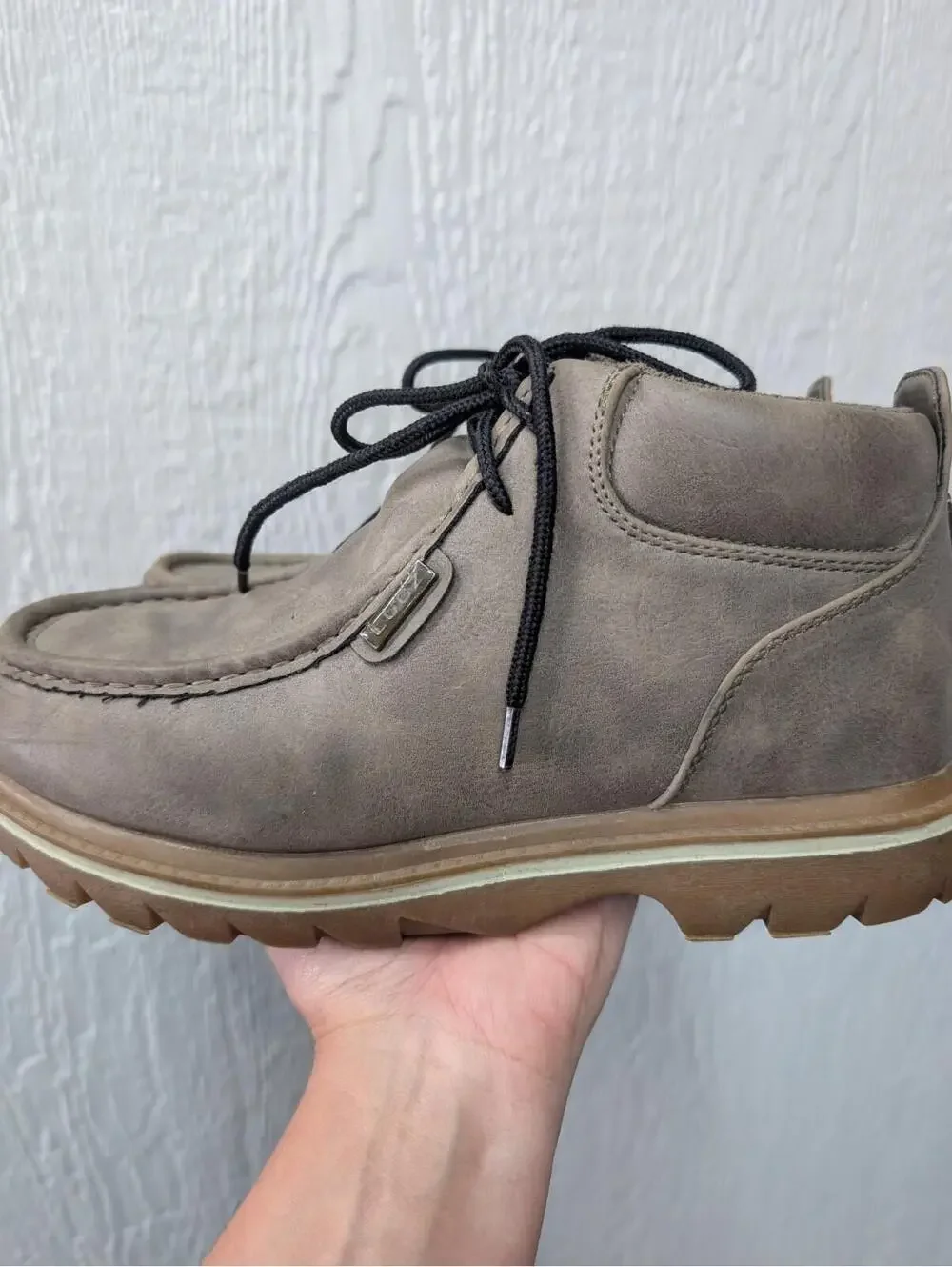 Lugz fringe moc