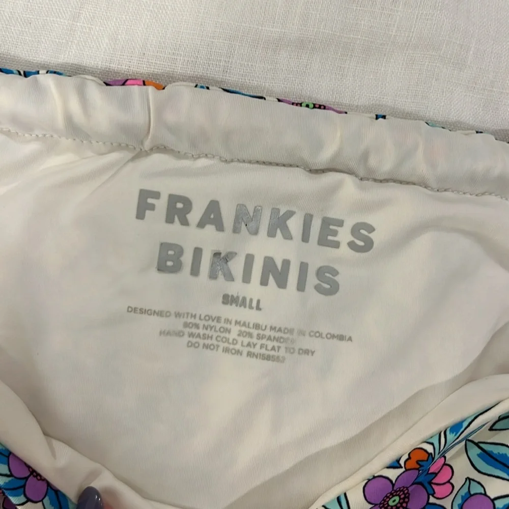 Frankies Bikinis frankies bikinis