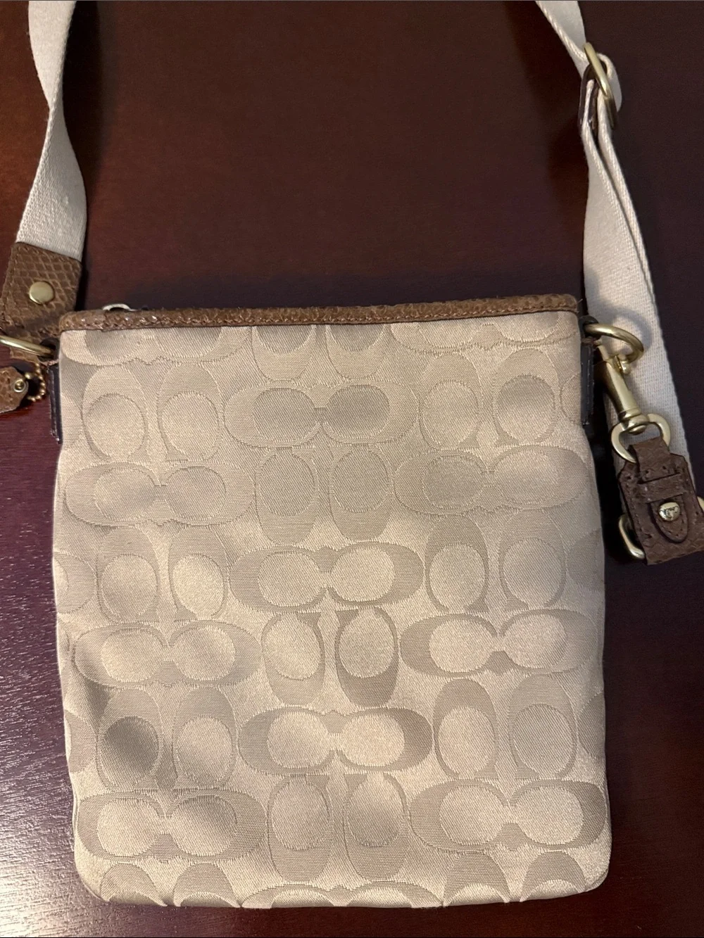 Coach crossbody beige