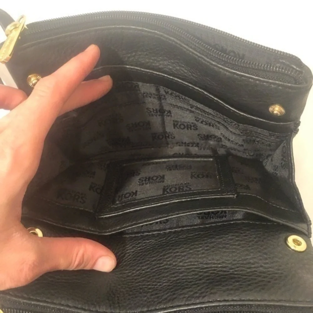 Michael Kors logo minor