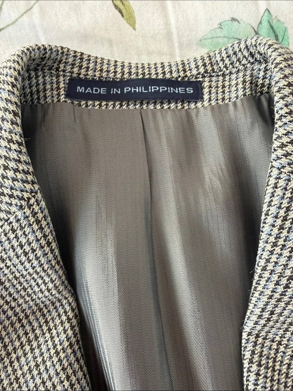 Joseph Abboud tailored kid