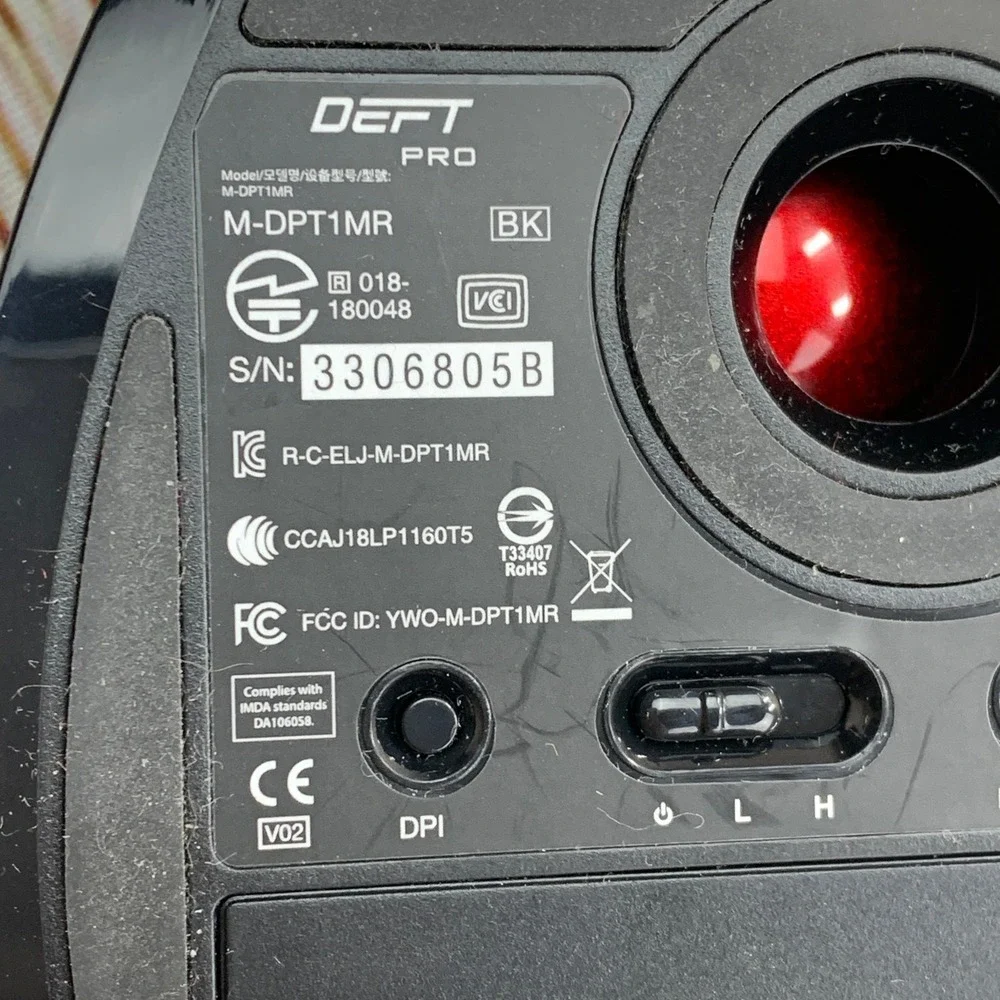 ELECOM Deft Pro Trackball Mouse M-DPT1MR‎ Wireless Ergonomic 8 Button Bluetooth