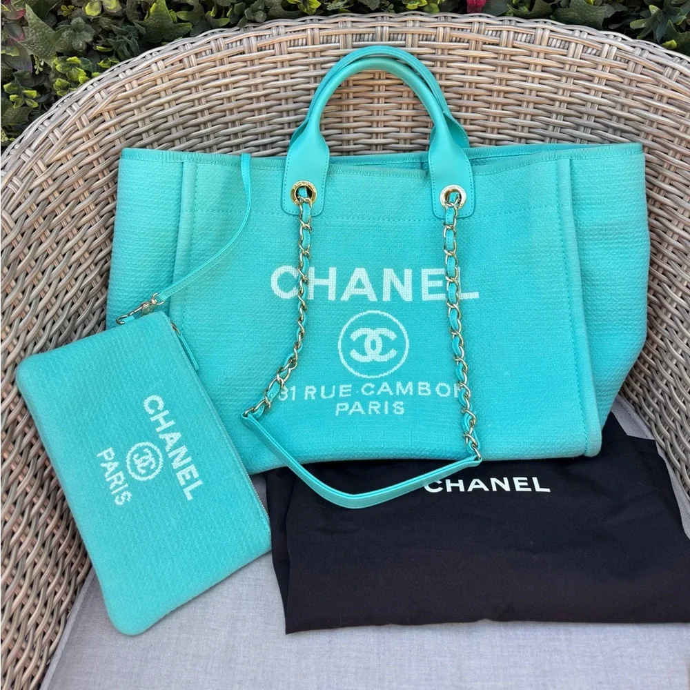 Authentic CHANEL 2025 Deauville Large Turquoise blue excellent condition
