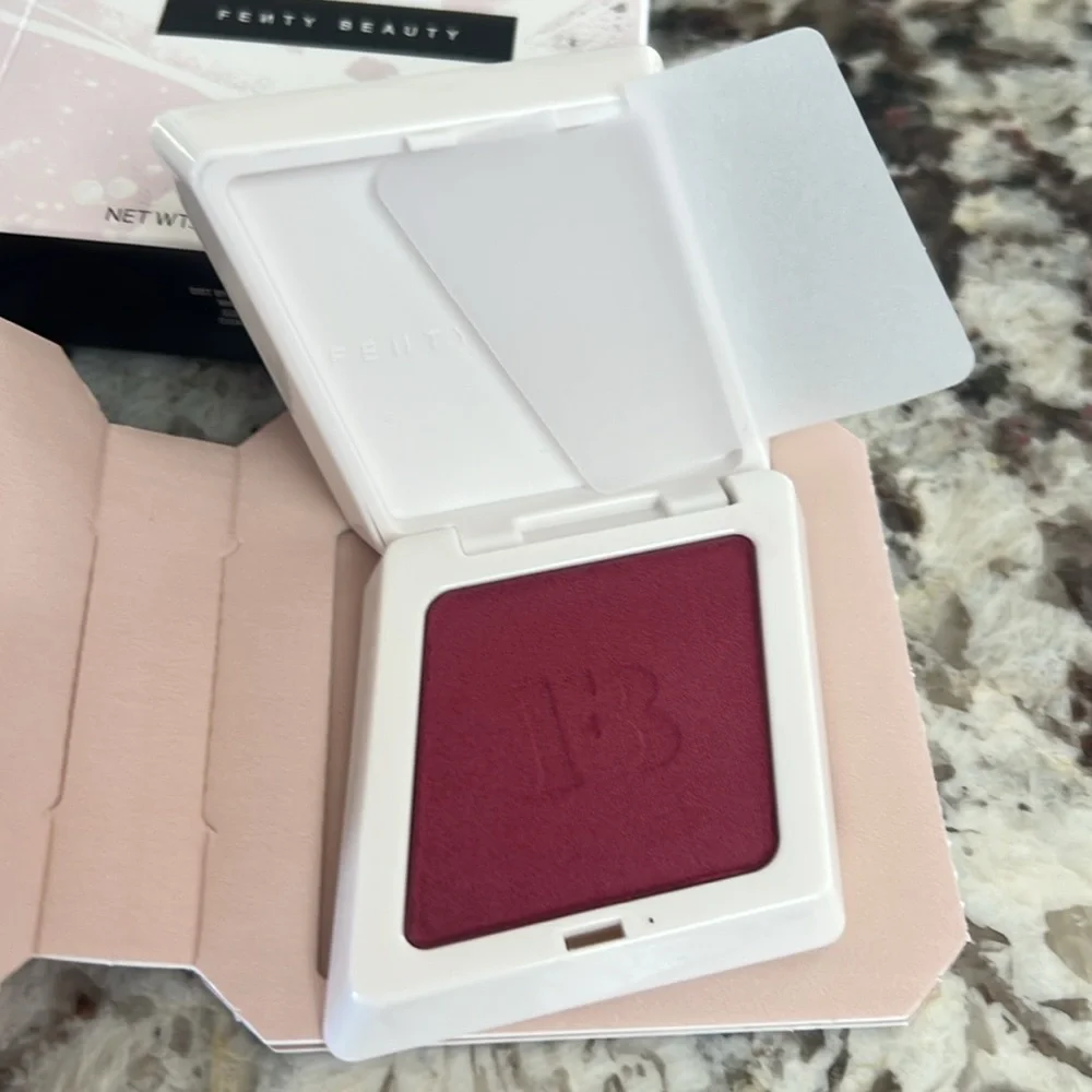 Fenty Beauty Fenty Cheeks Suede Powder Blush Summertime Wine