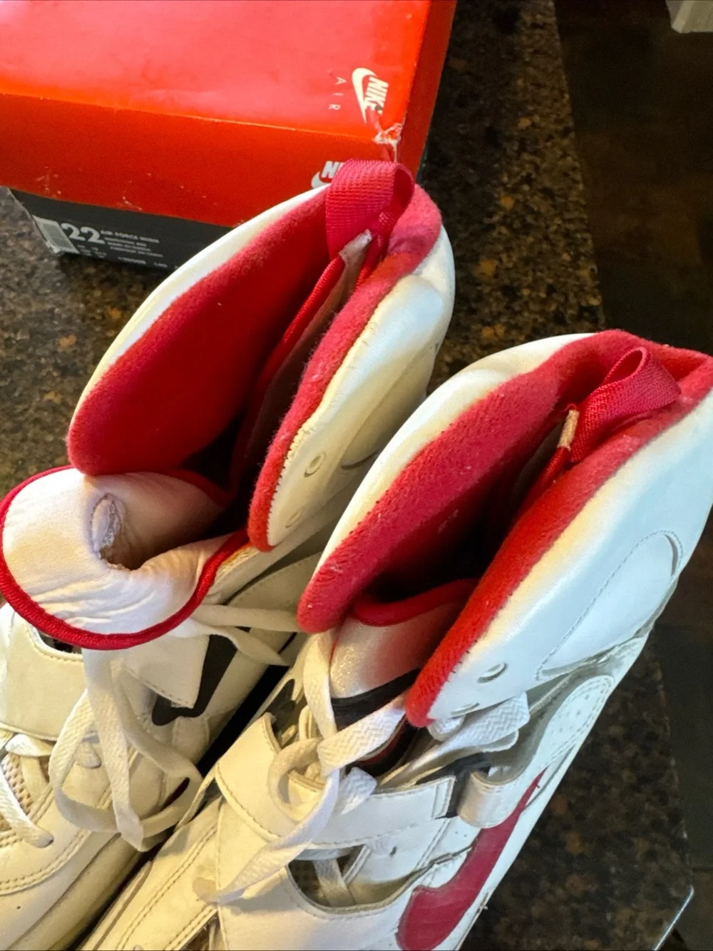 Nike *never worn