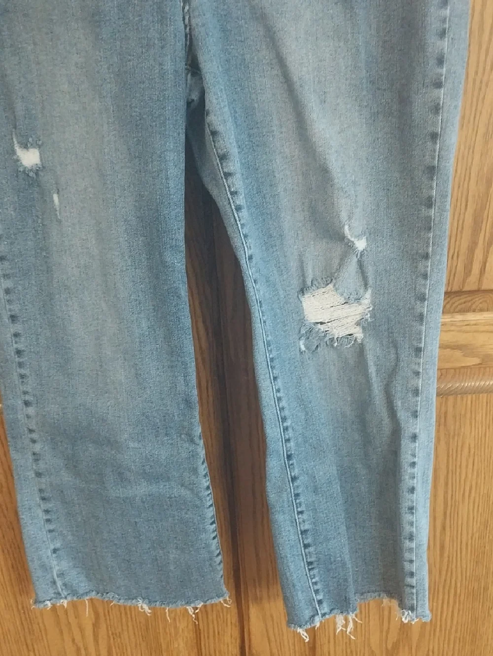 Judy Blue Distressed Crop Wide Leg Frayed Hem Jeans Size 13/31 Blue JB88475