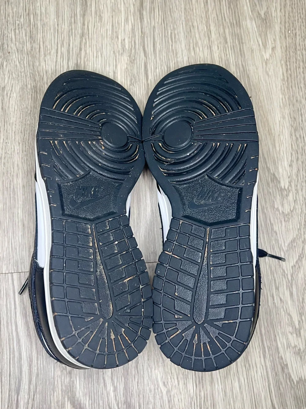 Nike preowned listing as