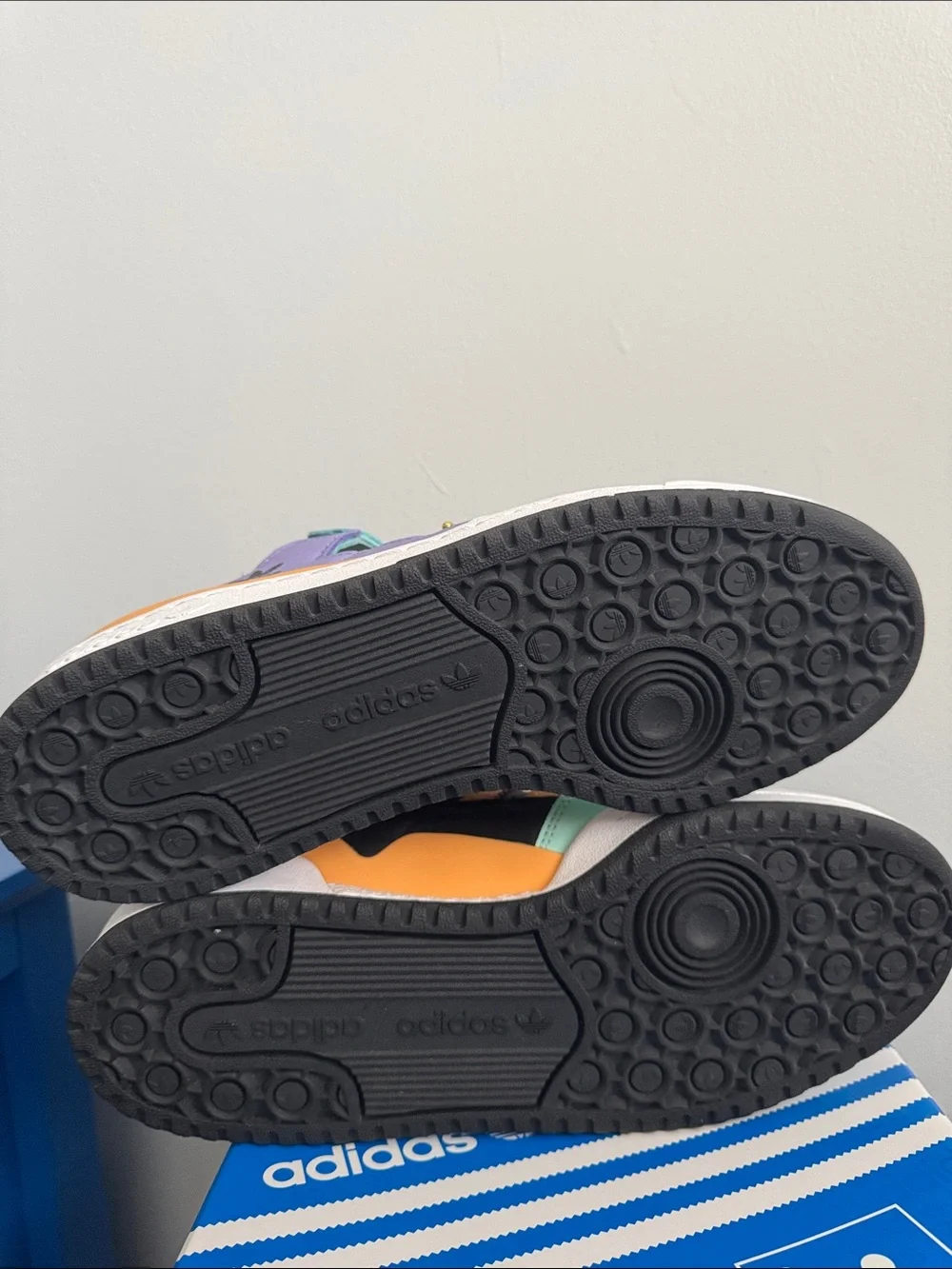Adidas Forum Lo Sneakers