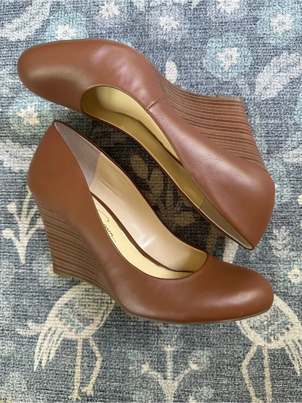 Jessica Simpson slip into