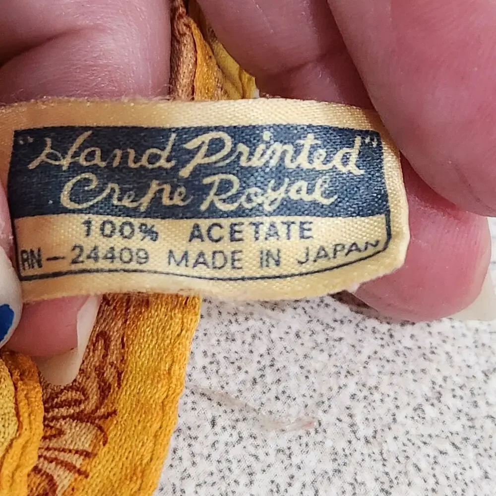 Crepe Royal vintage hand