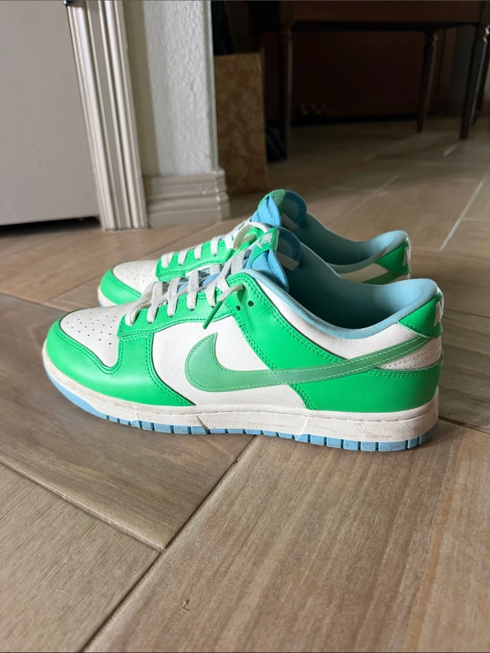 Nike Dunk Low Green Shock
