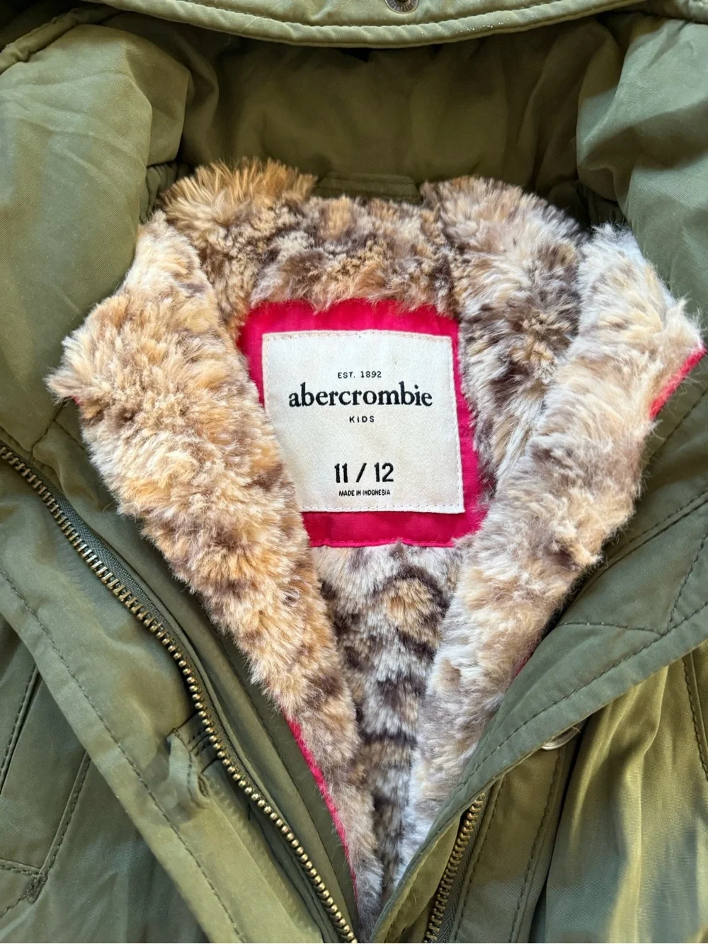 Abercrombie & Fitch warm olive