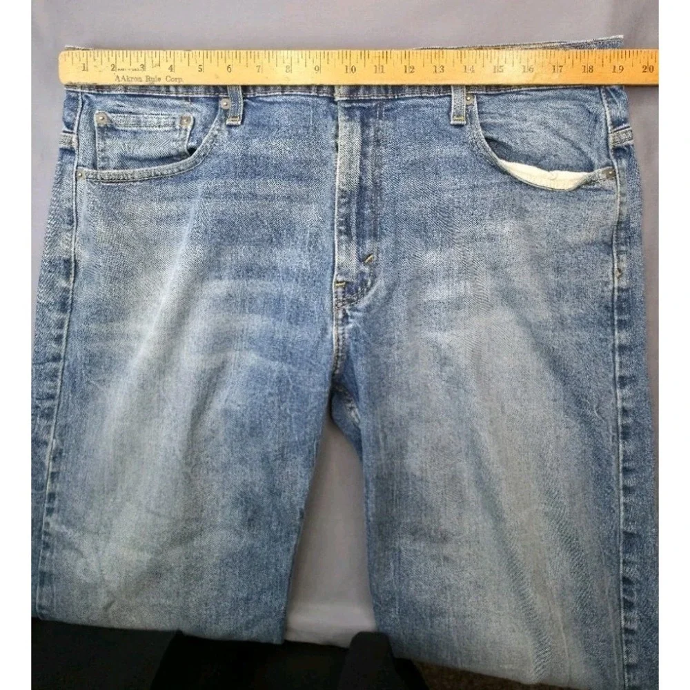 Levis all flaws