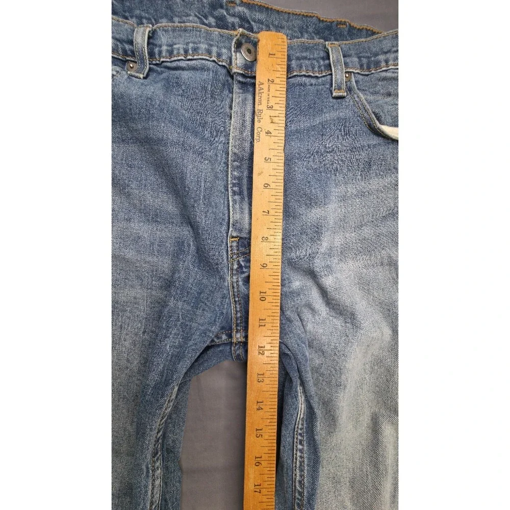 Levis all flaws
