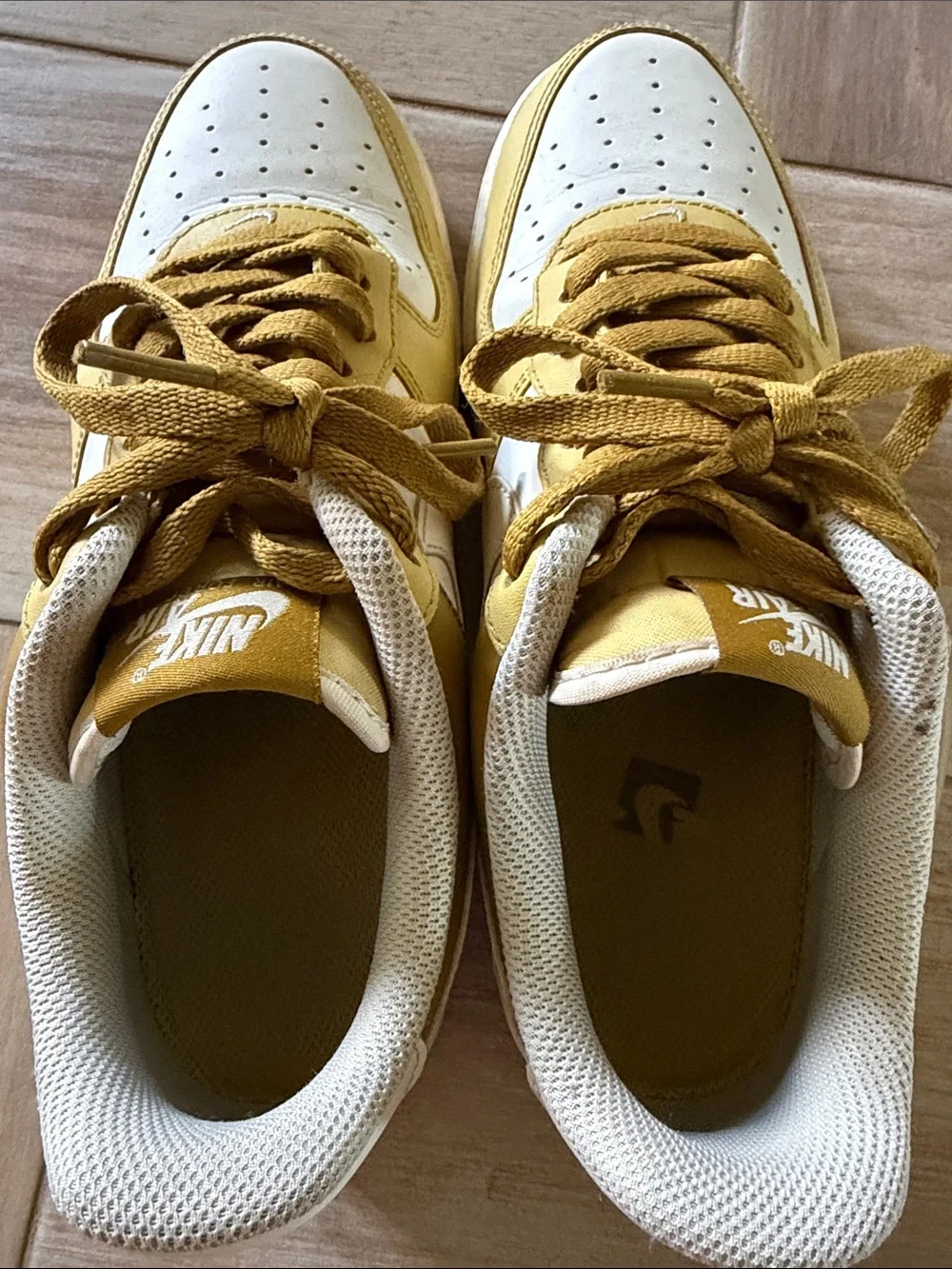 Nike low top