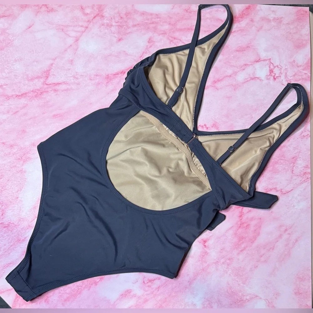 Shade & Shore sleek flattering