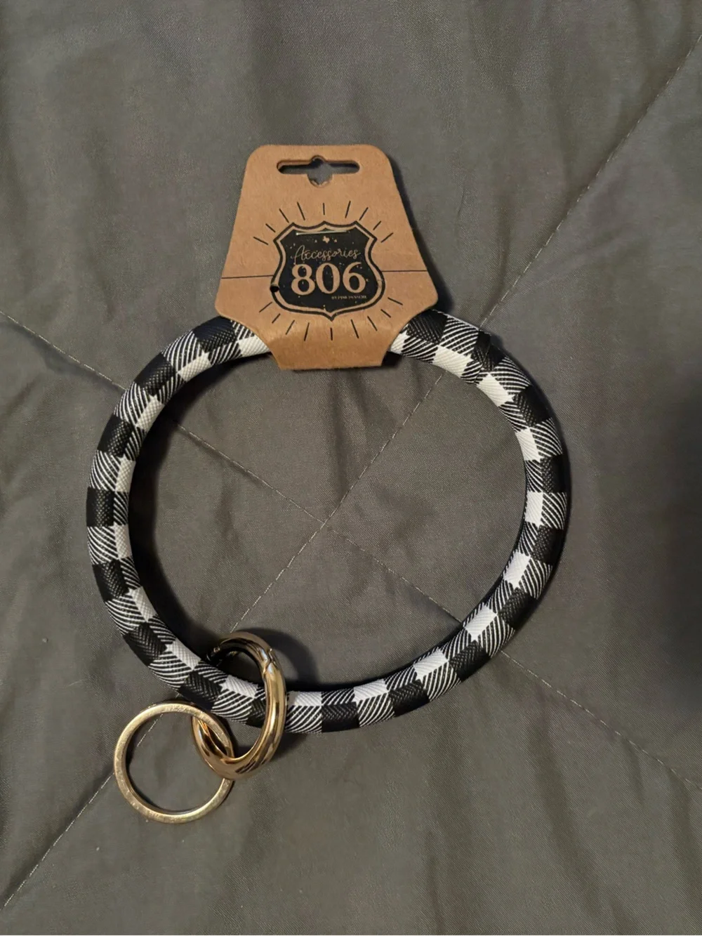 Buffalo check key chain 🖤