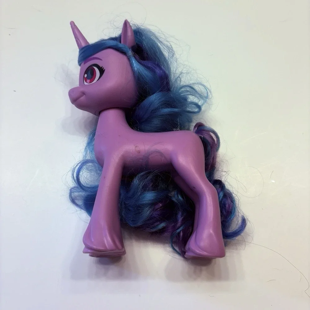 My Little Pony Izzy‎ Moonbow 6
