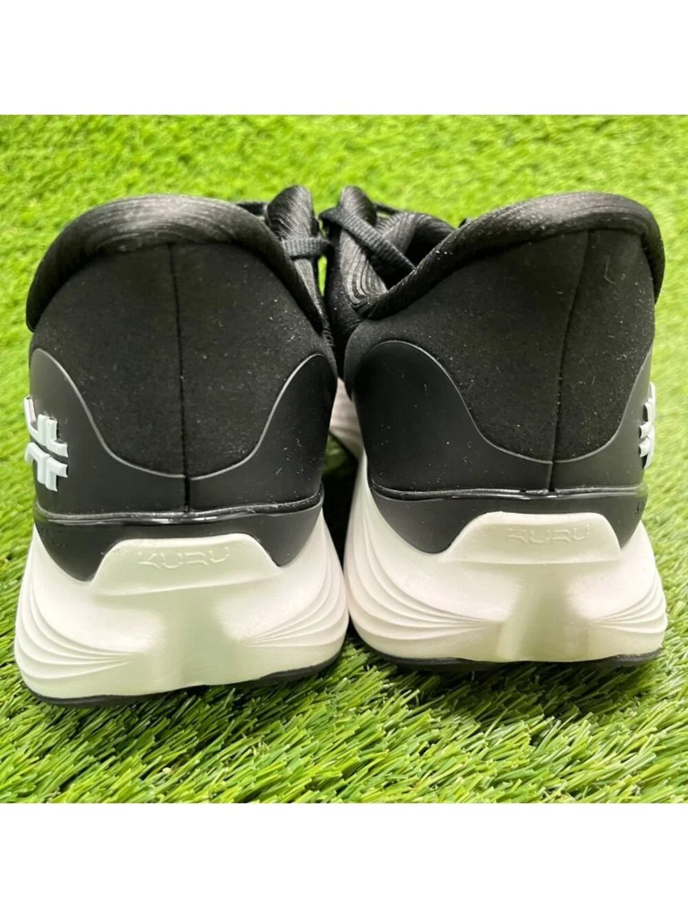 Kuru Atom 2 Mens Size 10.5 Black White Athletic Running Walking Shoes Sneakers