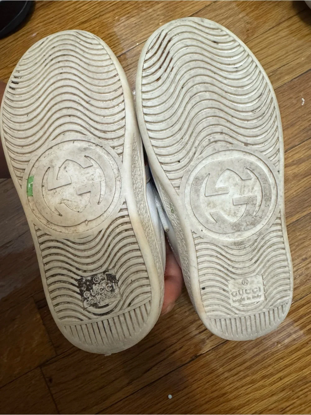 Gucci stylish sneakers